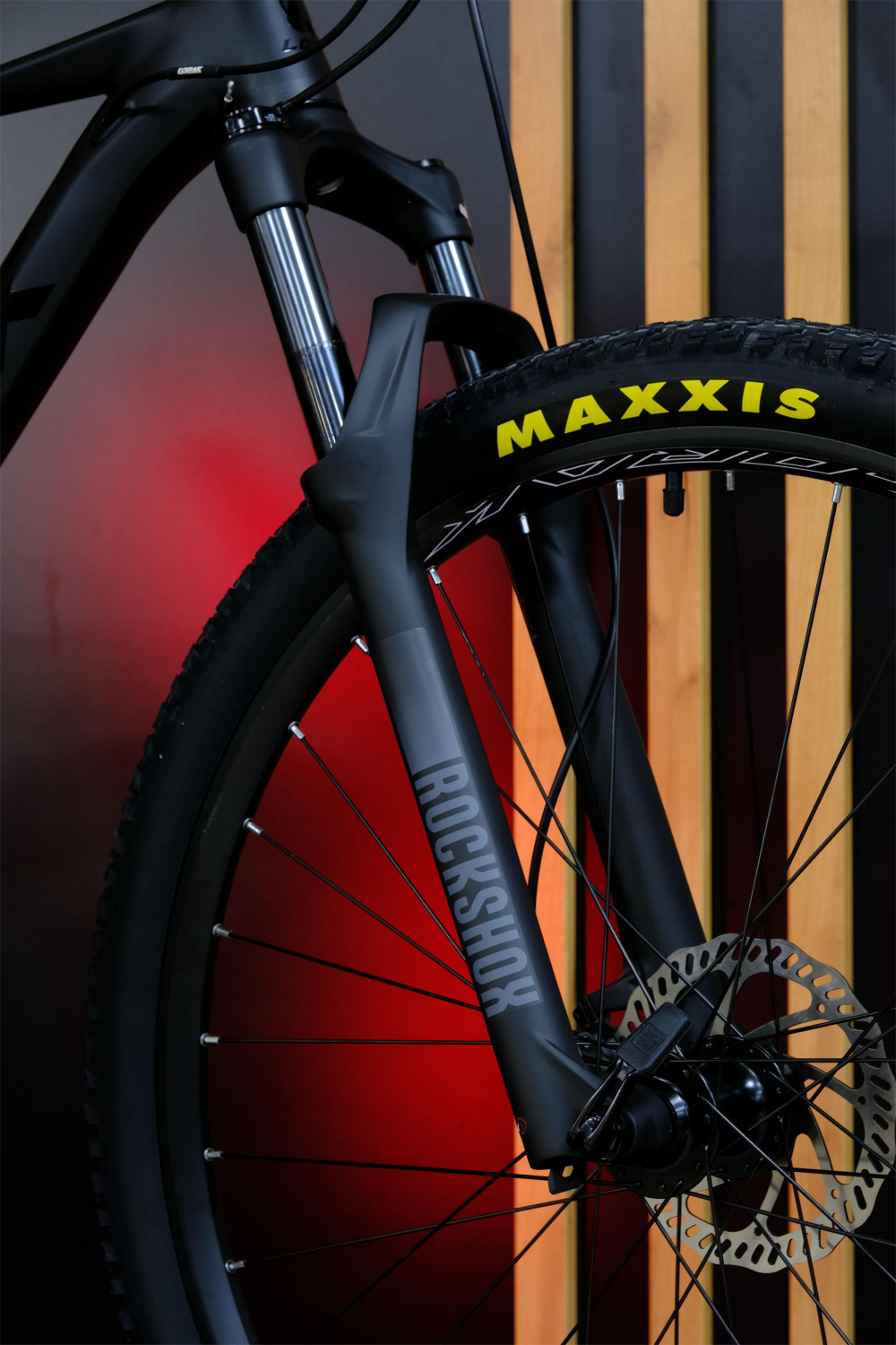 LORAK Sel 9910 Матовый Красный/Чёрный рама 19 (на рост 171-182)